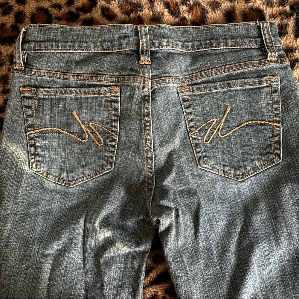 Daisy Fuentes Gray Boot Cut Jeans with Designer Appeal